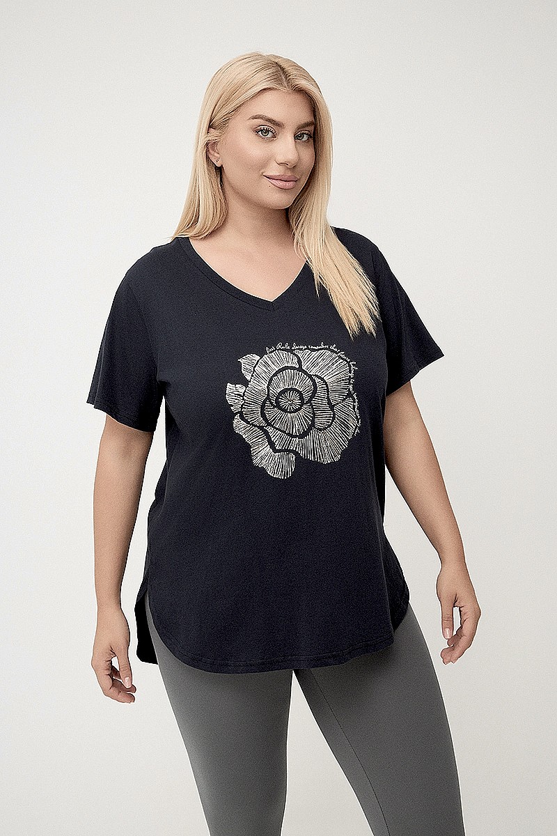 Μαύρο Plus Size Rose T-Shirt 