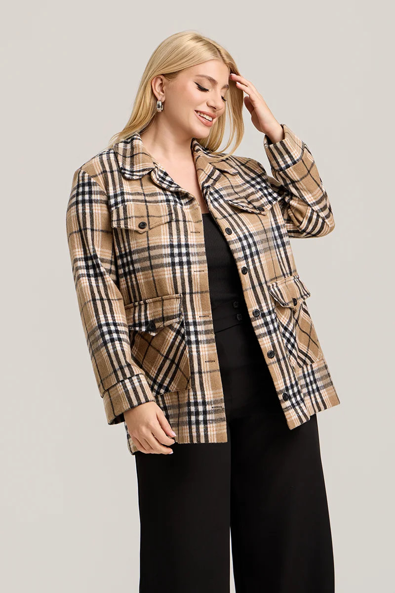 Plus Size Jacket Καρό με Τσέπες σε Μπεζ & Μαύρο