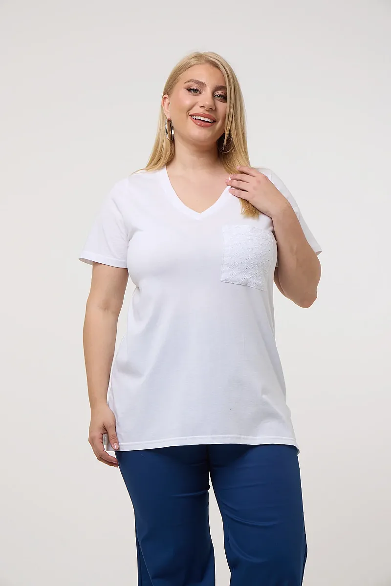 Λευκό T-Shirt Με Κεντημένη Τσέπη
