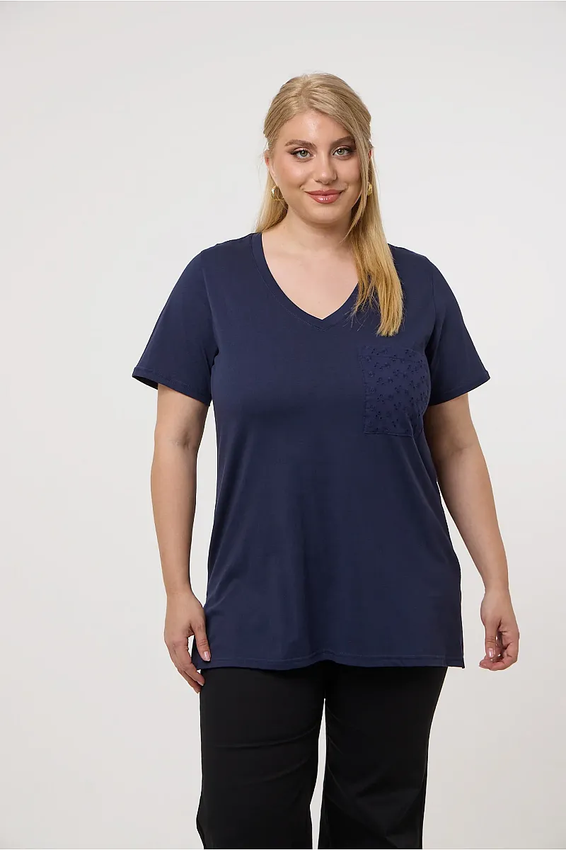 Navy T-Shirt Με Κεντημένη Τσέπη