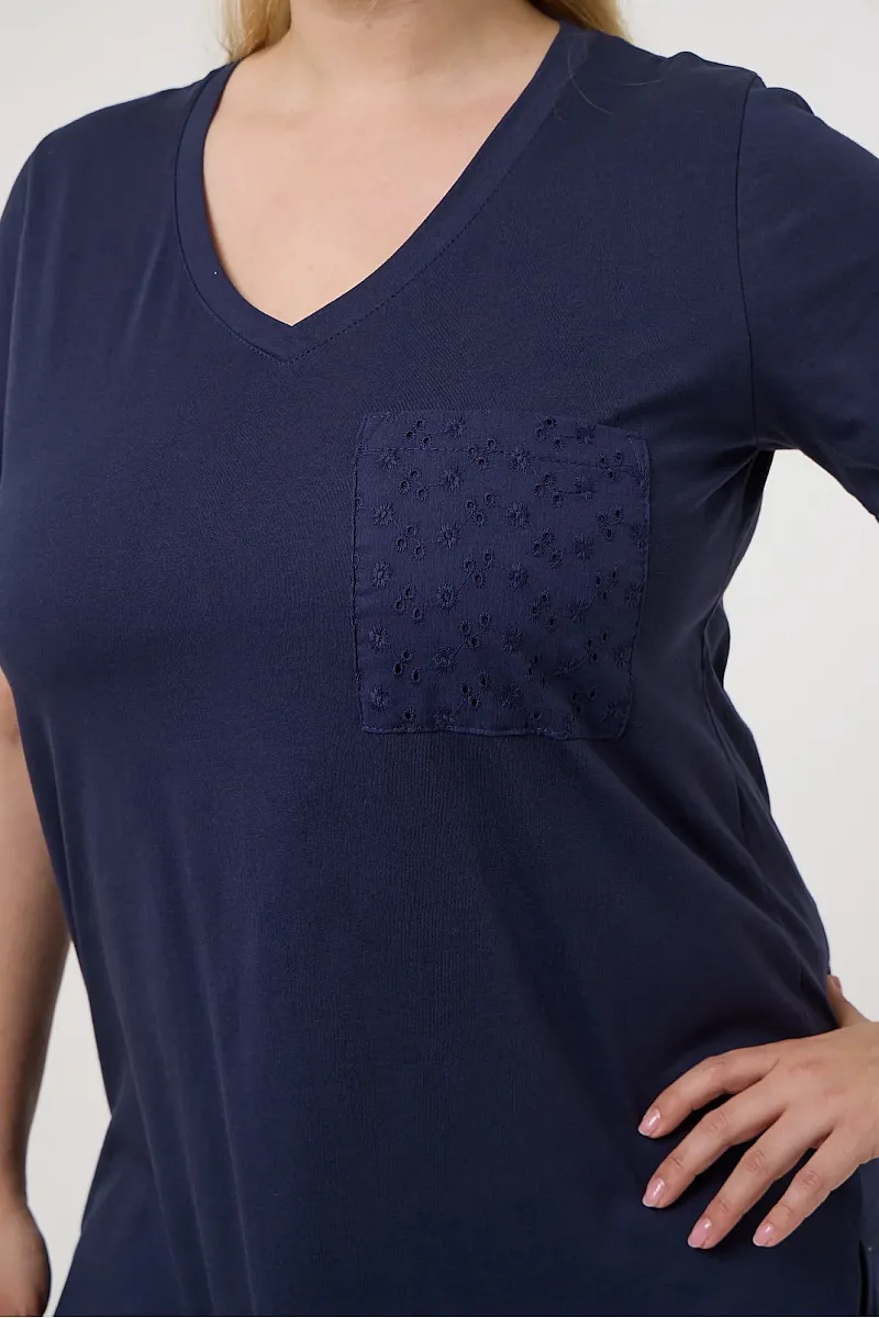Navy T-Shirt Με Κεντημένη Τσέπη