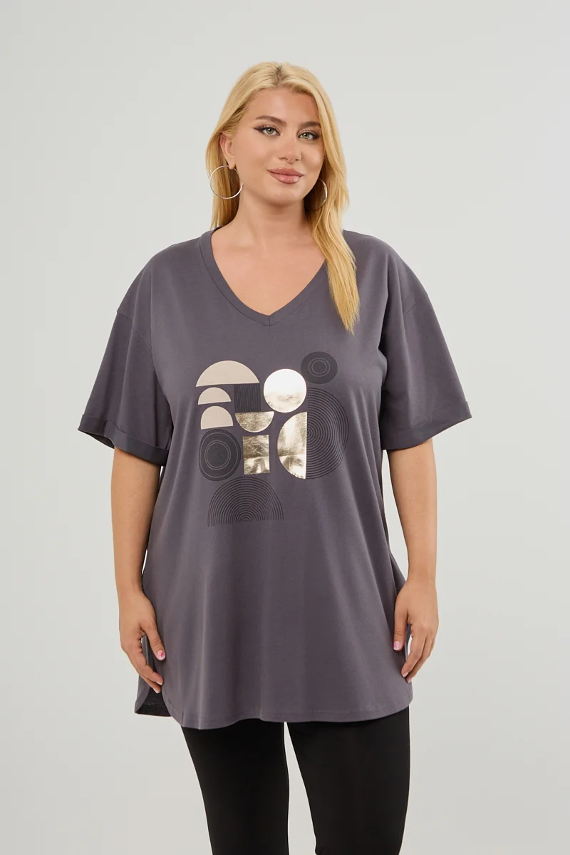 Μοντέρνο Plus Size T-Shirt Πούρο 