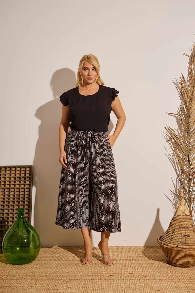 Μαύρο Cropped Παντελόνι Με Γεωμετρικό Σχέδιο 
