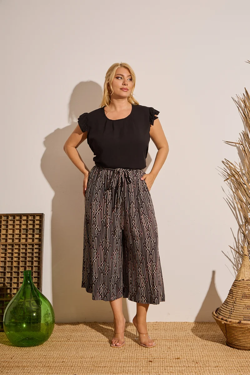 Μαύρο Cropped Παντελόνι Με Γεωμετρικό Σχέδιο 