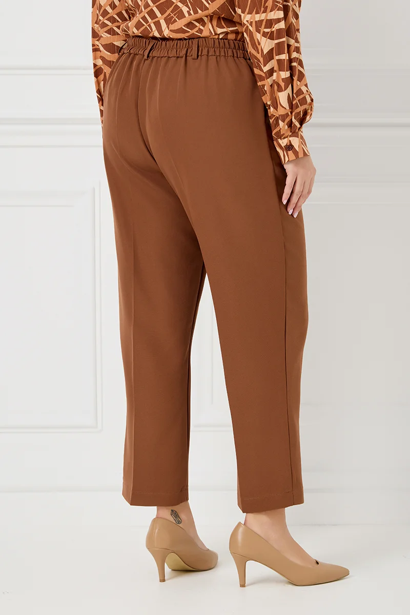Κομψό Plus Size Παντελόνι Σοκολατί 