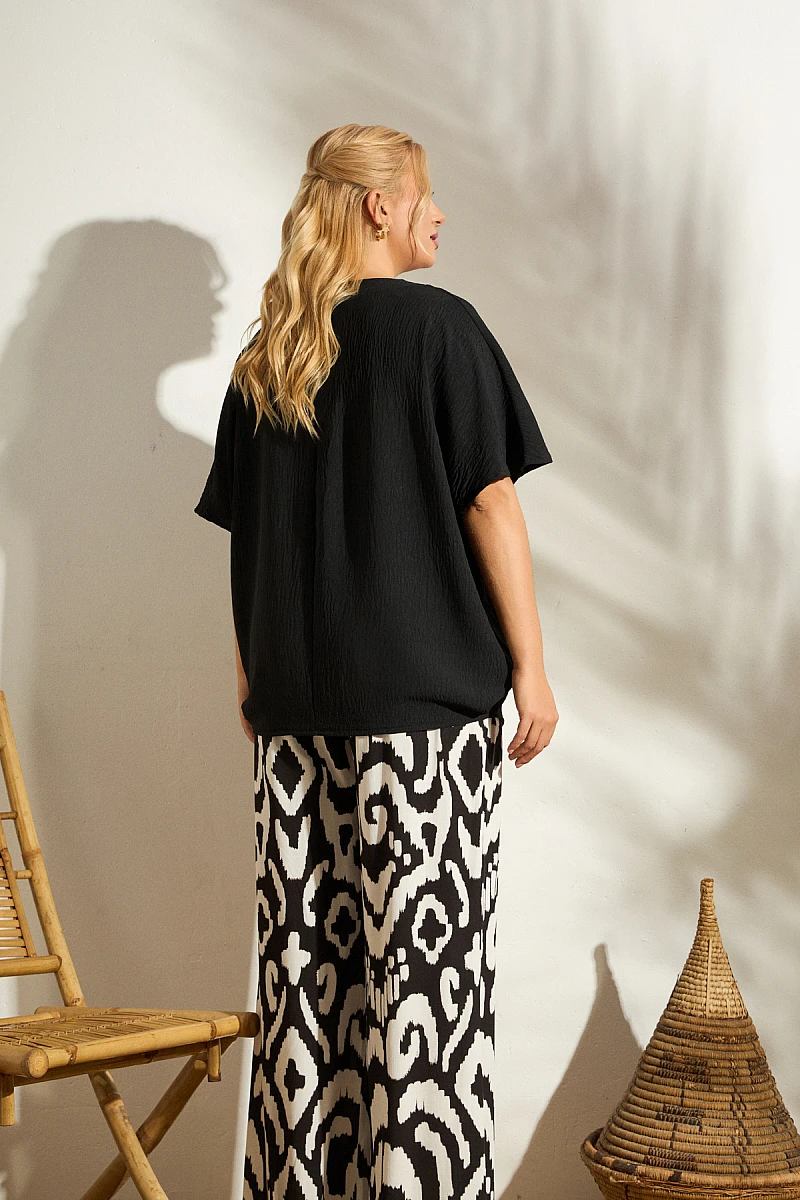 Plus Size Μπλούζα σε Φαρδιά Γραμμή Μαύρη
